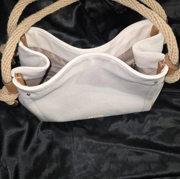 Michael Kors purse - Picture 2 of 5